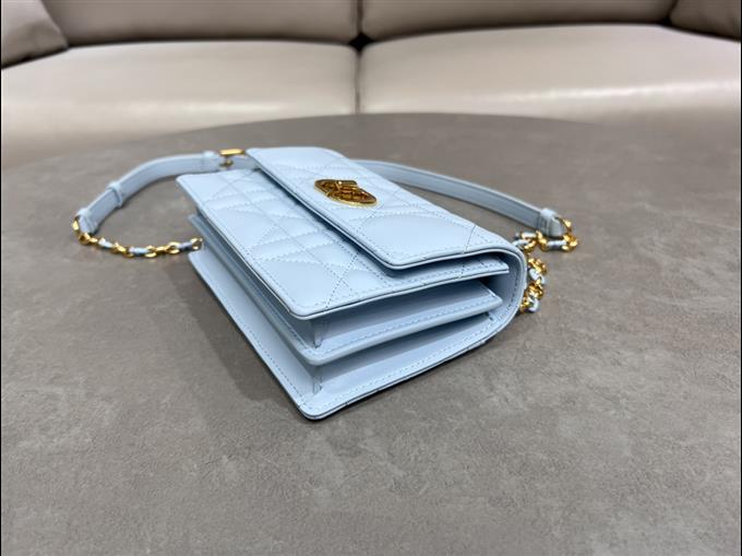 2025228Y600P222127857