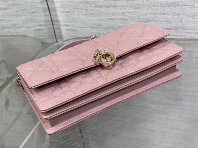 2025228Y600P222151114