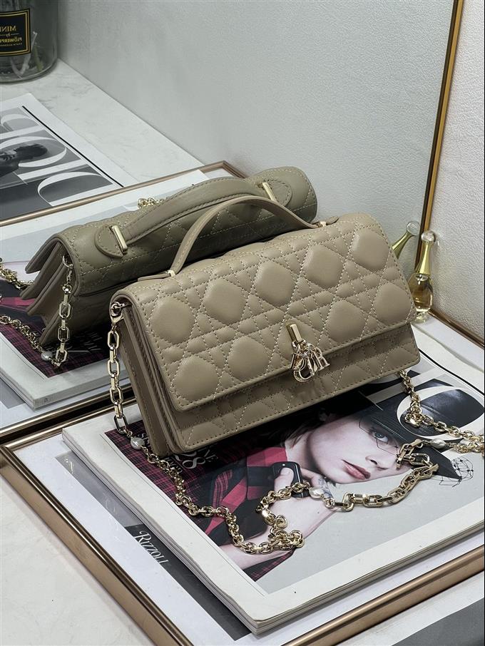 2025228Y600P222151461