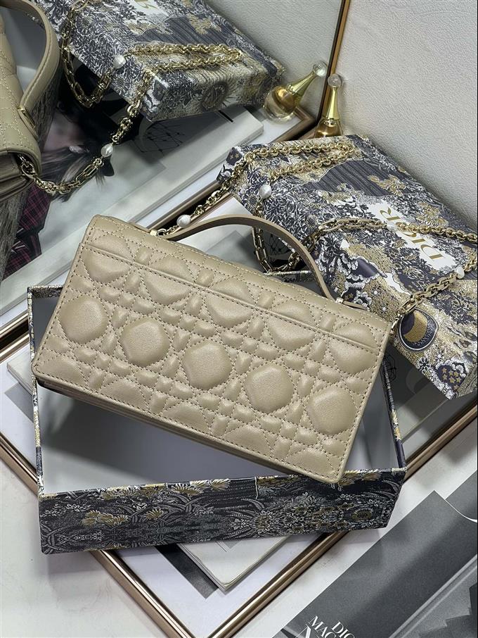 2025228Y600P222151525