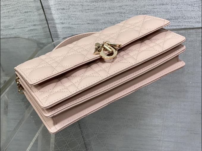 2025228Y600P222152108