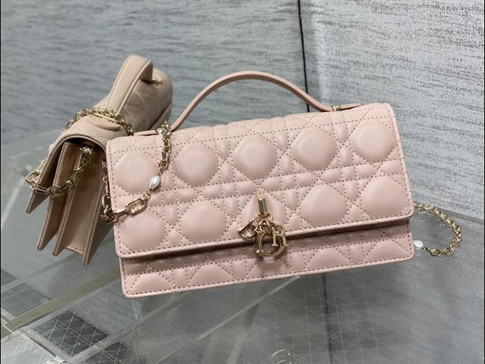 2025228Y600P22215213