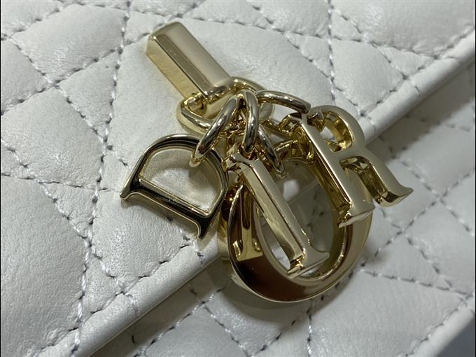 2025228Y600P222152470