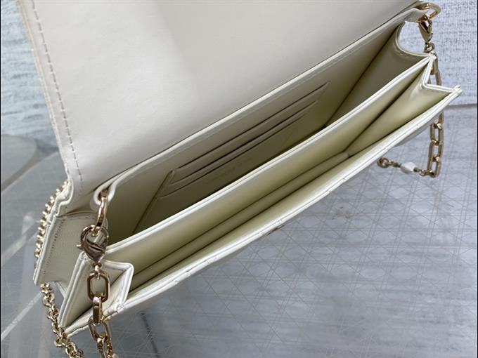 2025228Y600P222152548