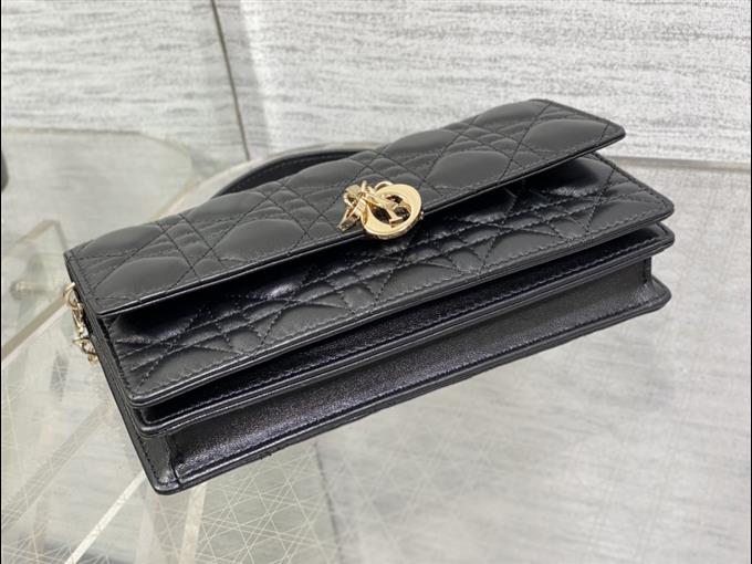 2025228Y600P222153243