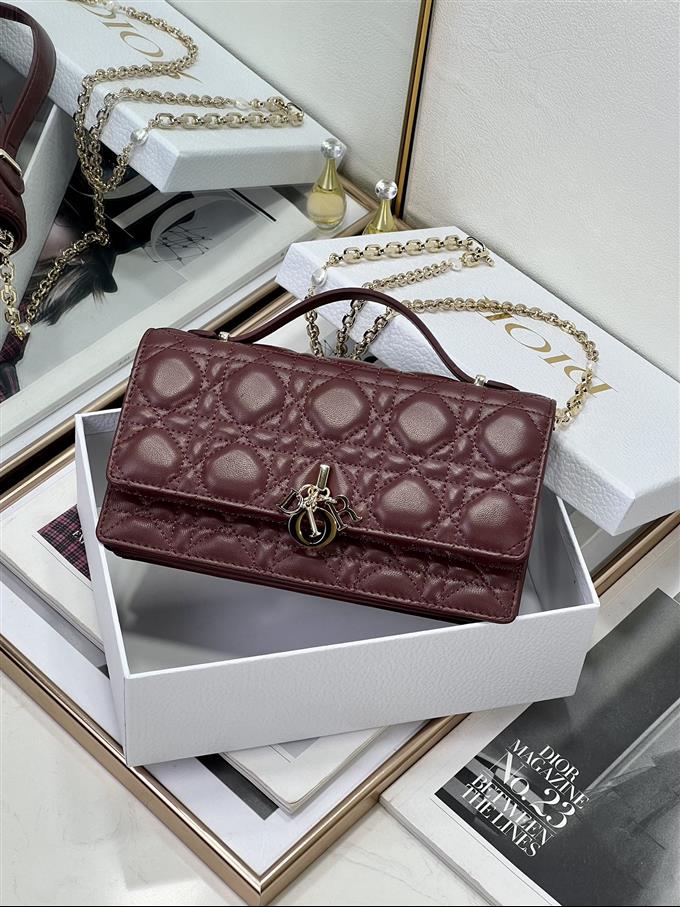 2025228Y600P22215336