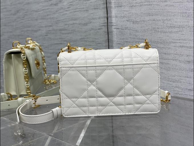 2025228Y650P222126871