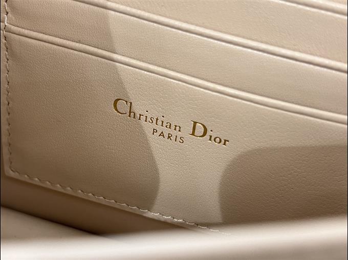 2025228Y650P222129386