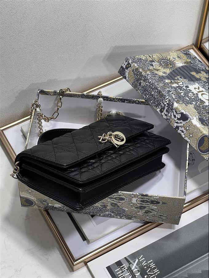 2025228Y650P222149274