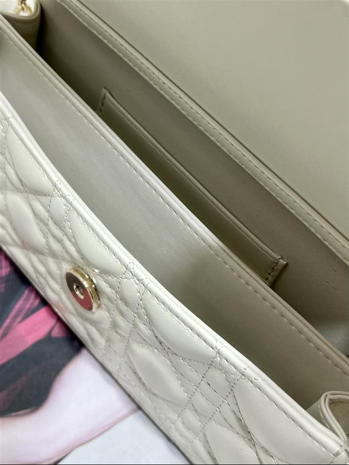 2025228Y650P222149446