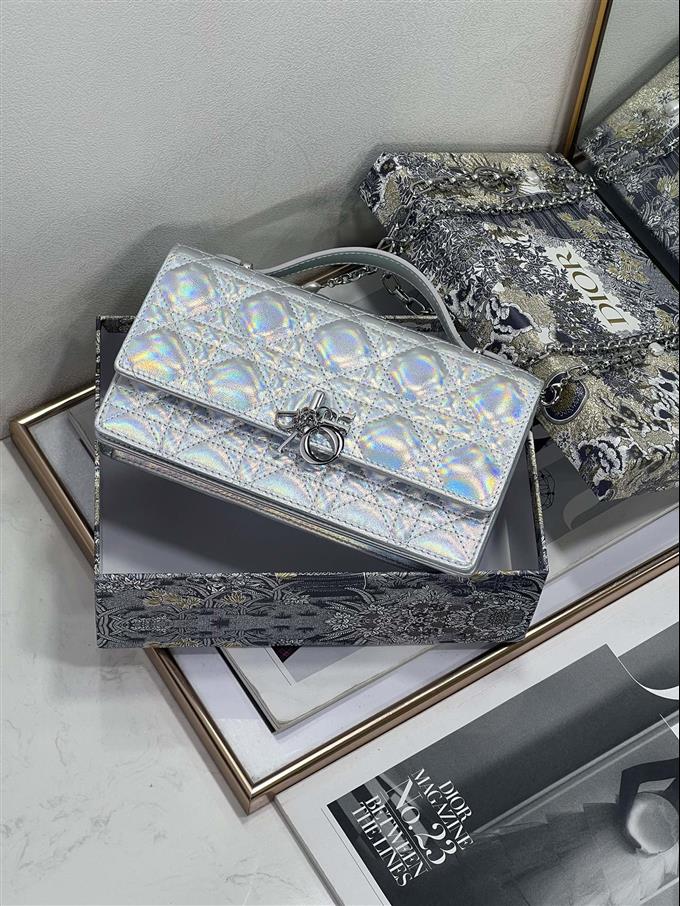 2025228Y650P222149477