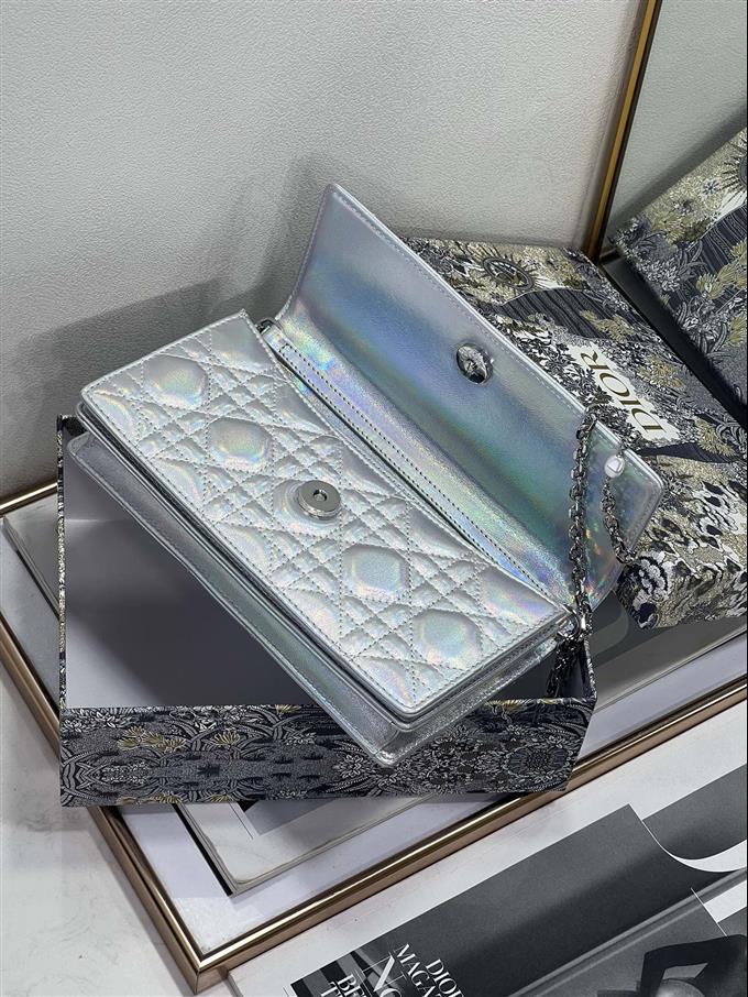 2025228Y650P222149570