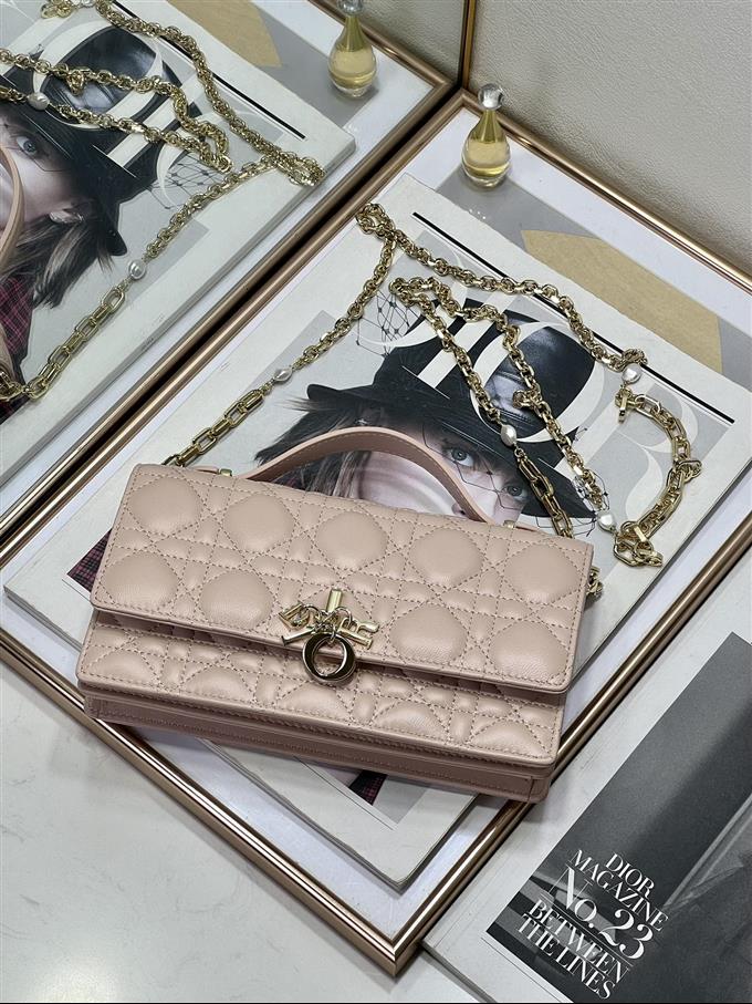 2025228Y650P222149632