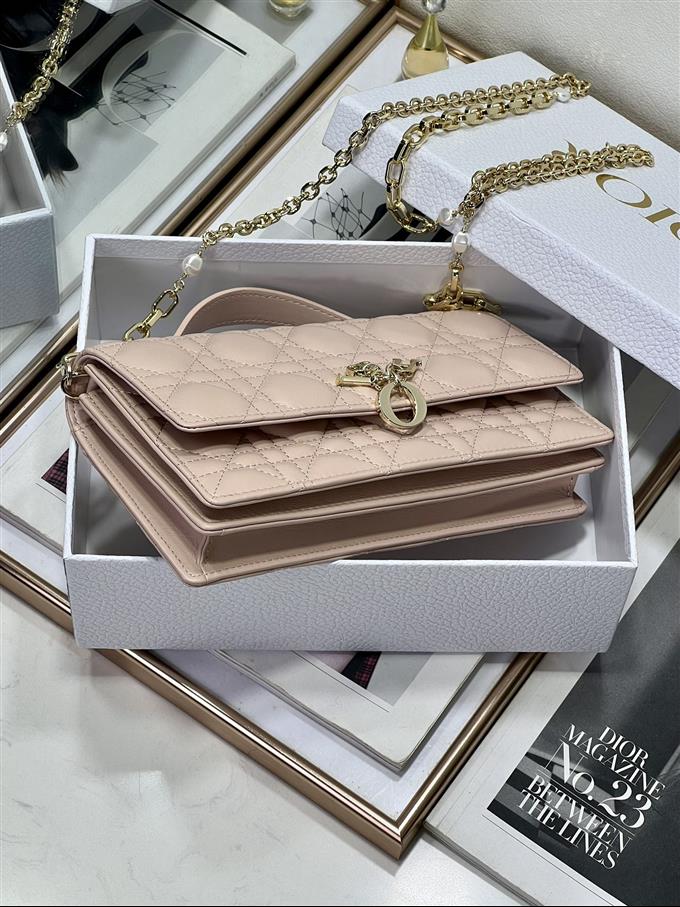 2025228Y650P222149696