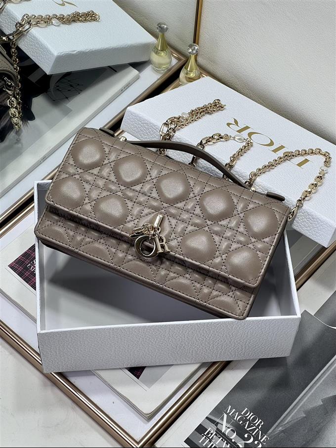 2025228Y650P222150371