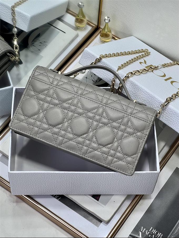 2025228Y650P222150498