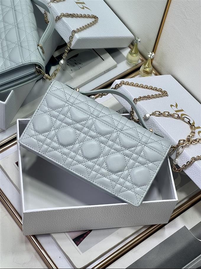 2025228Y650P222150640