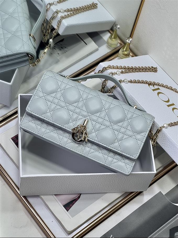 2025228Y650P222150656