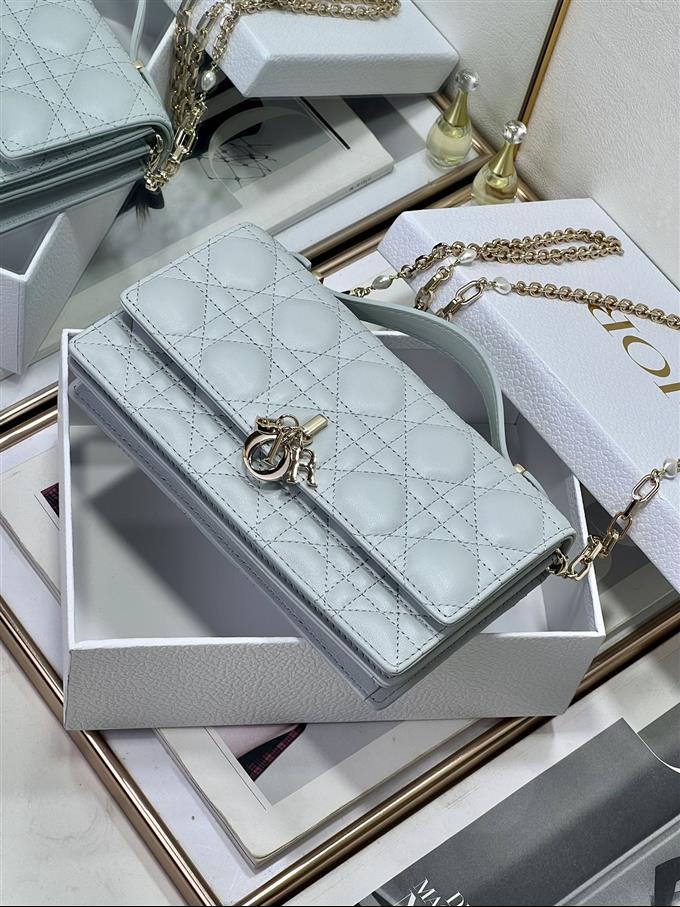 2025228Y650P222150672