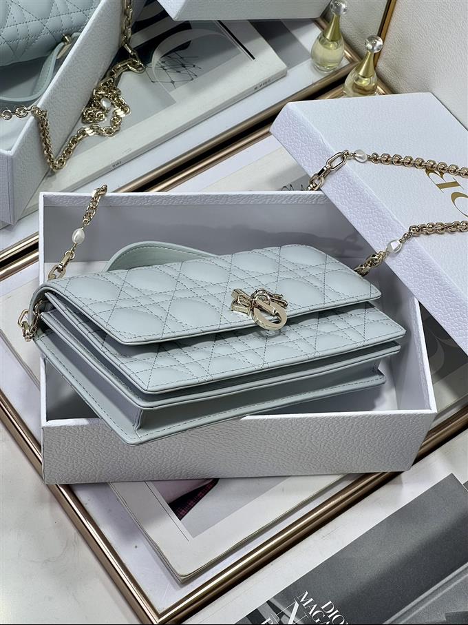 2025228Y650P222150687