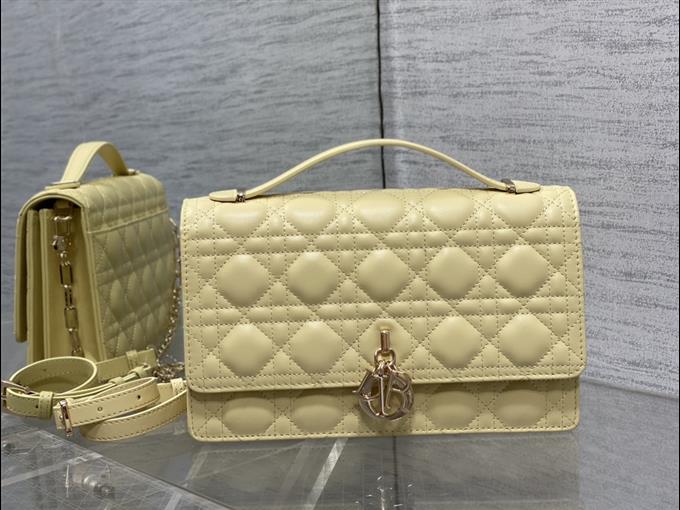 2025228Y650P222153857