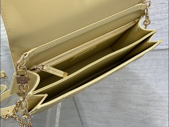 2025228Y650P222153966