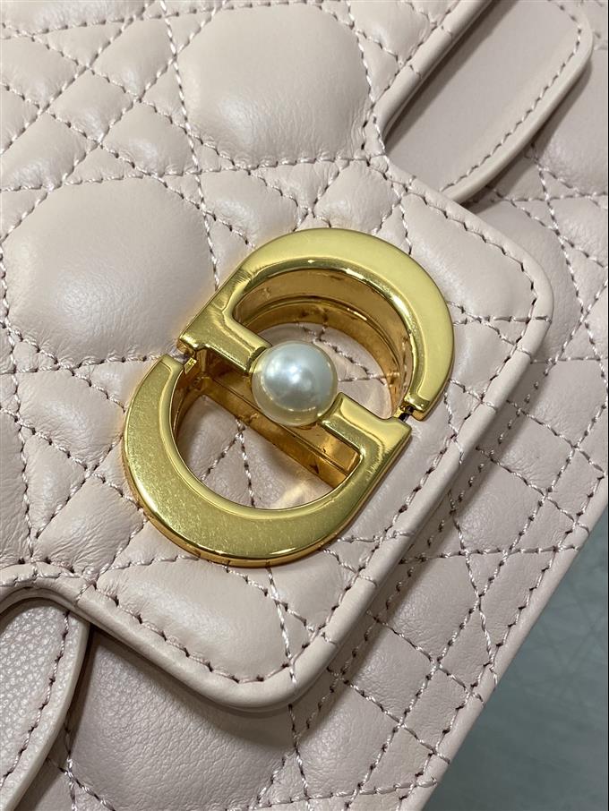 2025228Y700P221925715