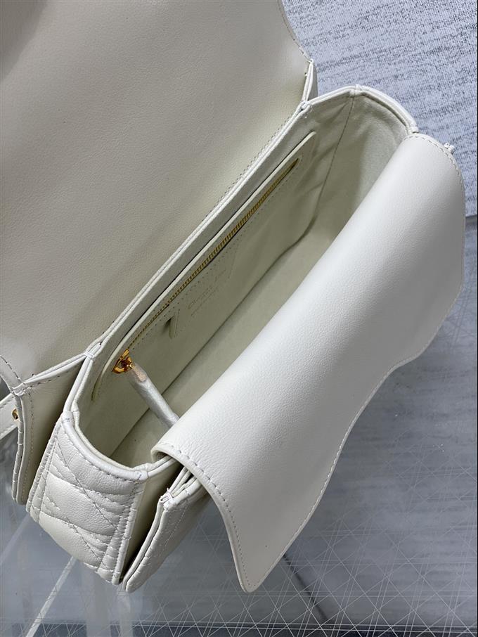 2025228Y700P221925934