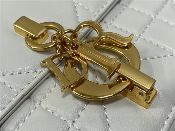 2025228Y700P221926139