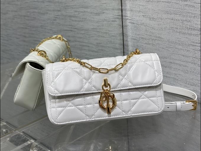 2025228Y700P221926817