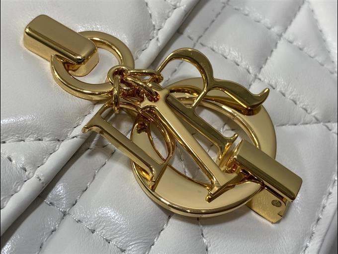 2025228Y700P221926849