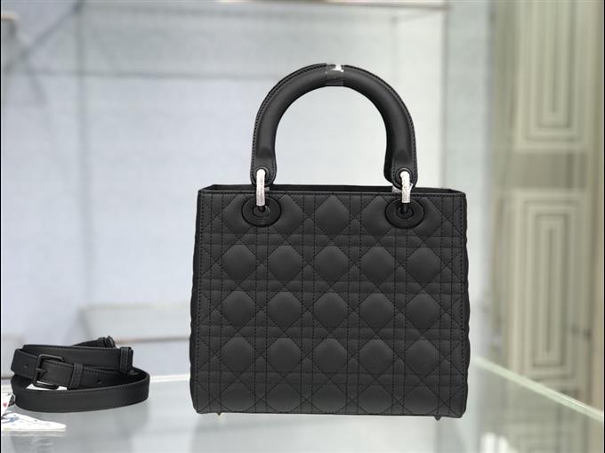 2025228Y750P222155470