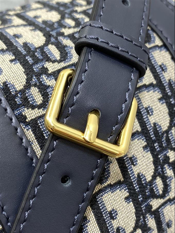 2025228Y600P21142712