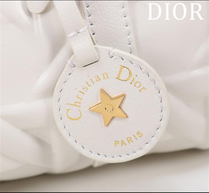 2025228Y600P211431279