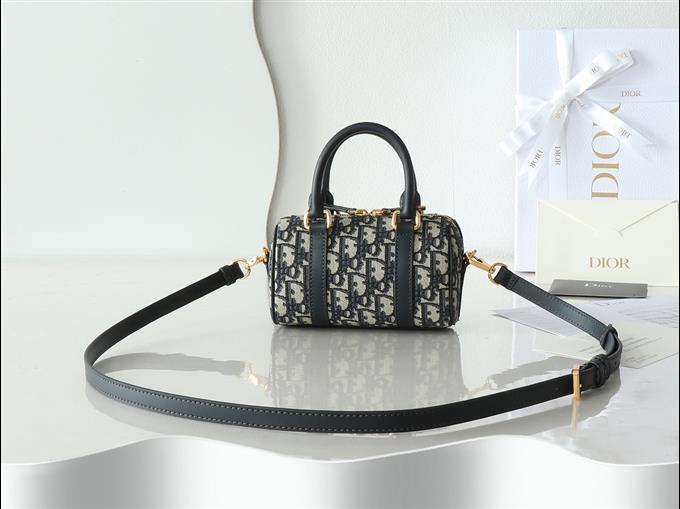 2025228Y620P211431513