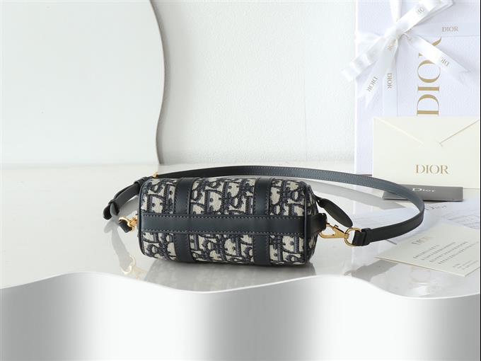 2025228Y620P211431529