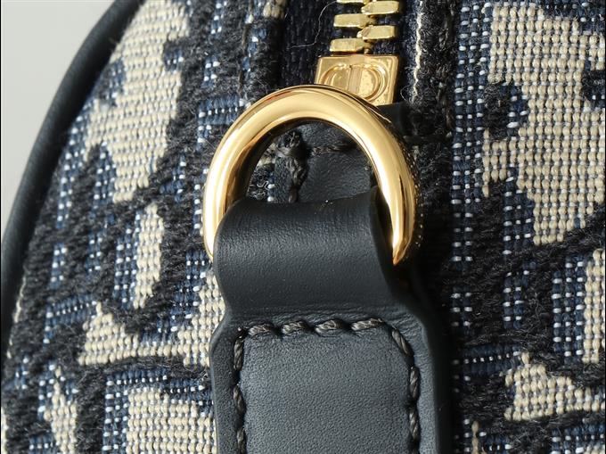 2025228Y620P211431577