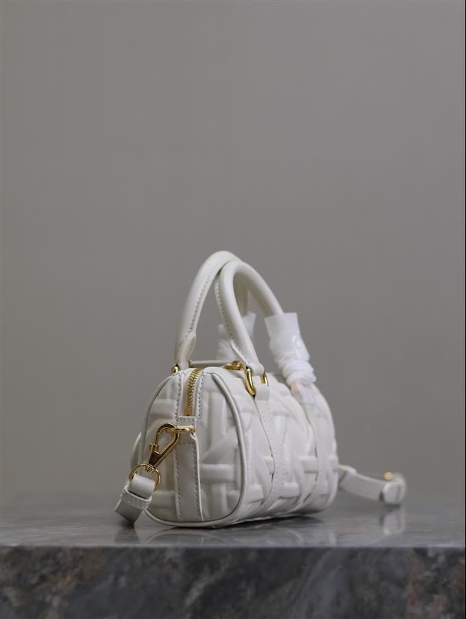 2025228Y650P211427855