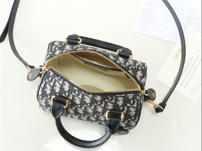 2025228Y650P211431753