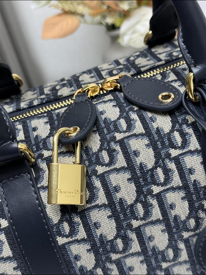 2025228Y650P211433400