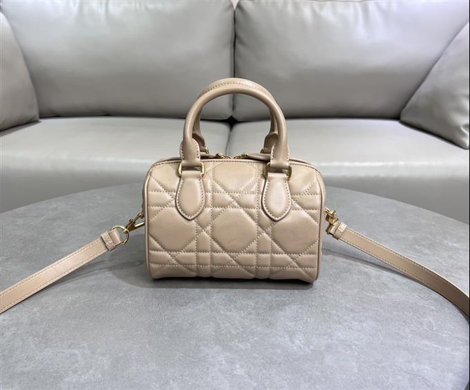 2025228Y680P211432286