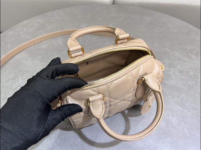 2025228Y680P211432317