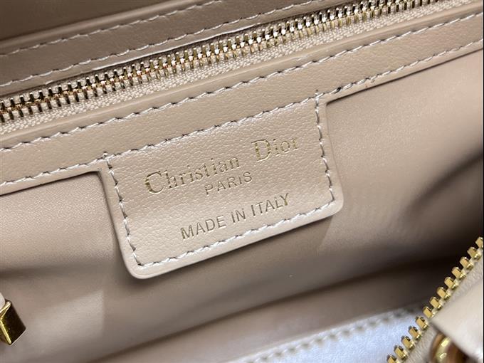 2025228Y680P211432332