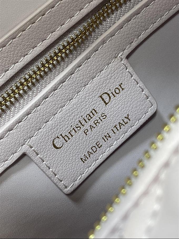 2025228Y720P211429471