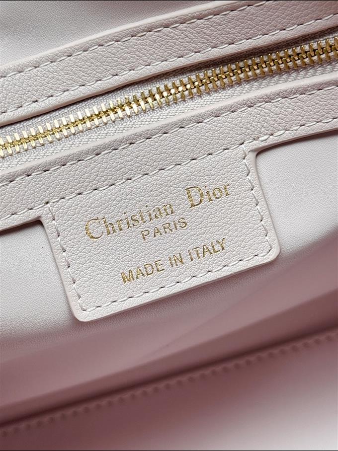 2025228Y720P211430316