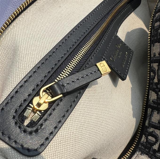 2025228Y800P211430903