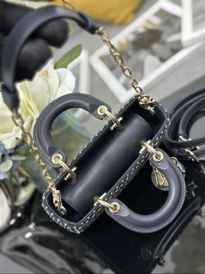 2025228Y1200P20458736