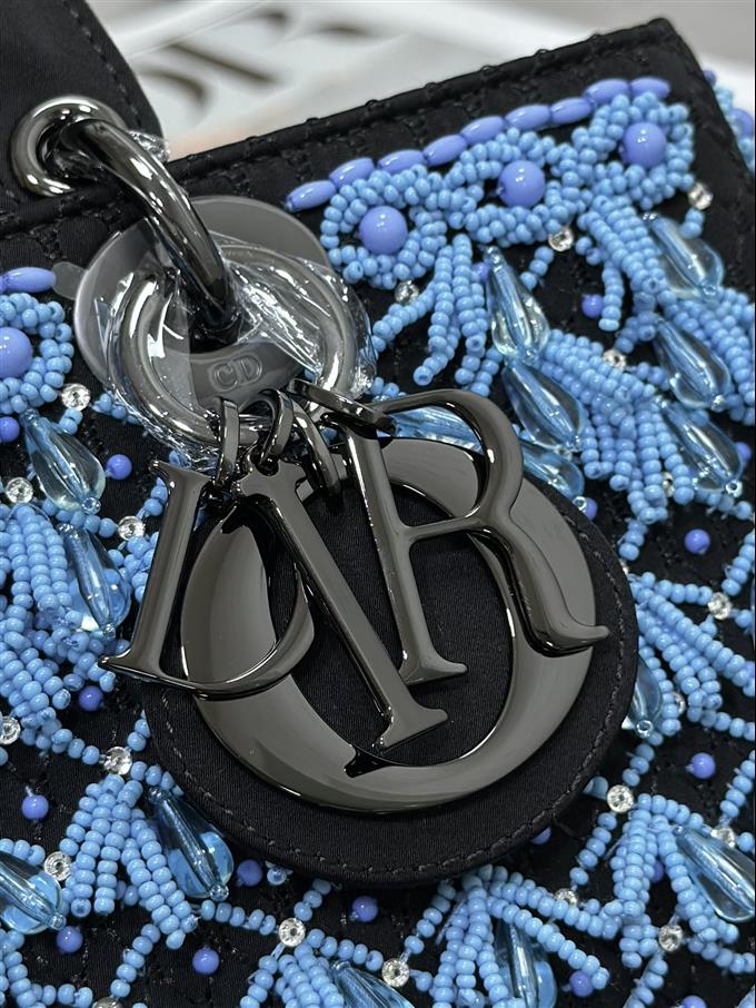 2025228Y1280P204517962