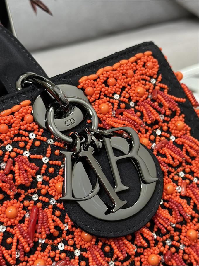 2025228Y1280P204518104