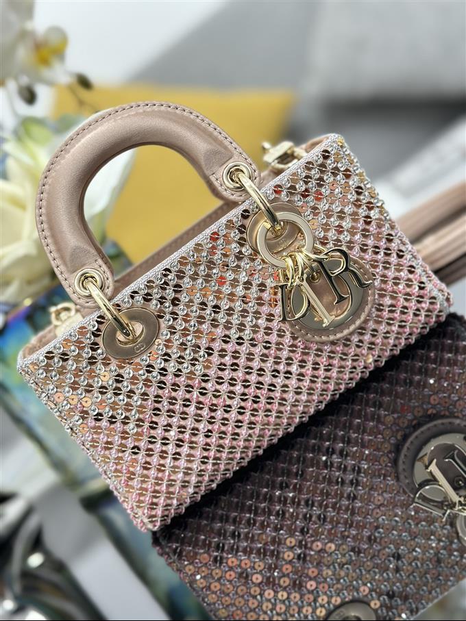 2025228Y1350P204518324